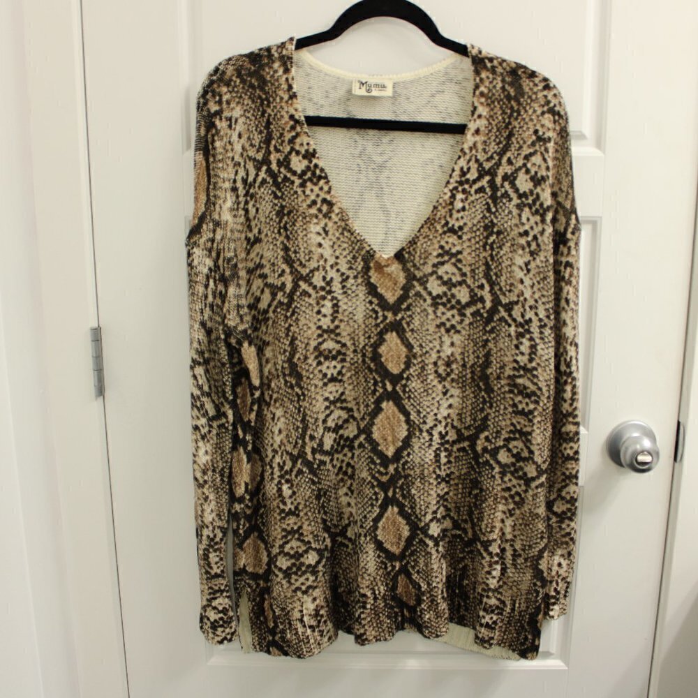 Show Me Your Mumu Womens Sz XS Hug Me Sweater Python Knit Animal Print Snake.‎